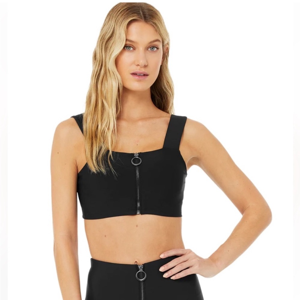Alo Yoga- Fast Bra size XS